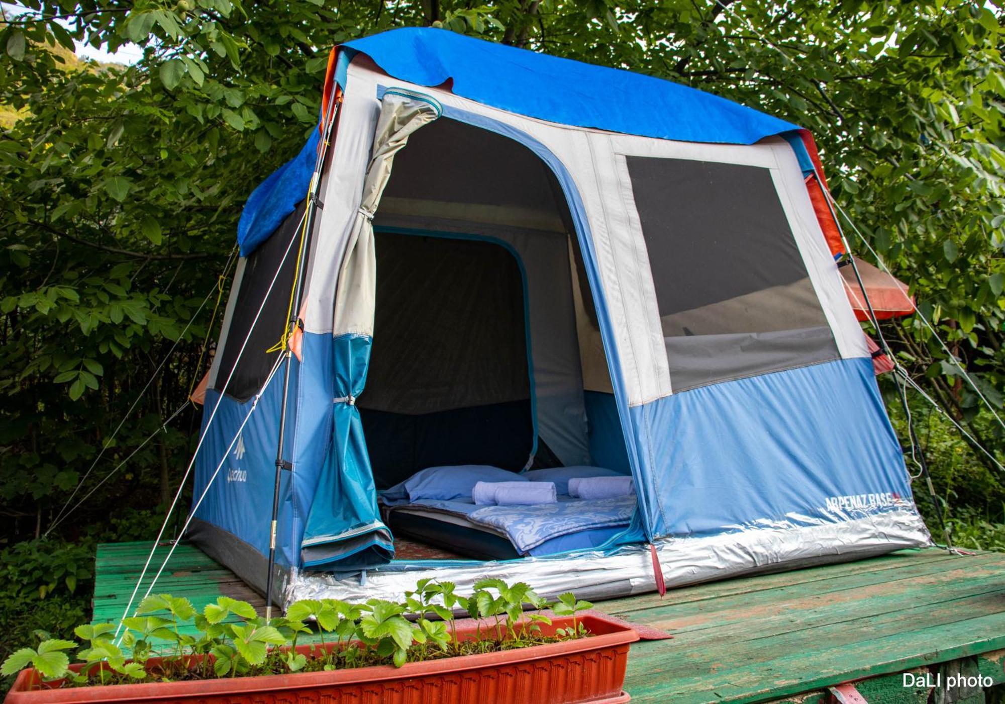 Tereza Glamping Sanain Exterior foto